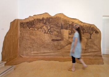 זיוה_ילין,_מתוך_מה_שנשאר,_2024,_סטודיו_משלך,_קרדיט_נגה_גרינברג_(2)