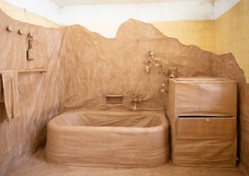 זיוה_ילין,_מתוך_מה_שנשאר,_2024,_סטודיו_משלך,_קרדיט_נגה_גרינברג