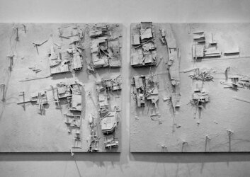 מודל_פוסט_טראומה_מס_4,_2012,_מודל_קרטון,